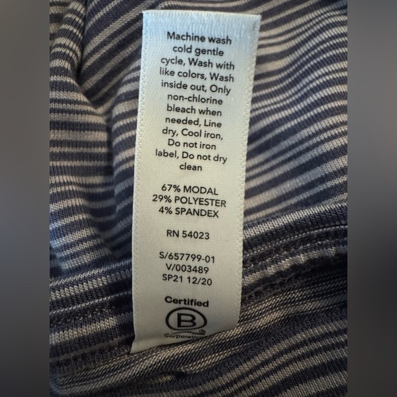 Athleta Cloudlight Muscle Tee Size S Striped - Picture 9 of 9